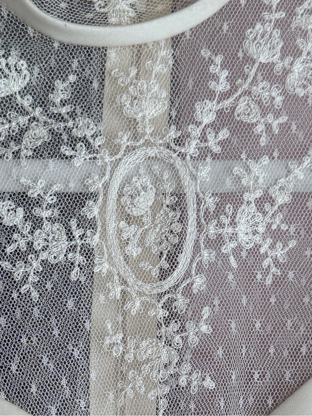 1980 HAND SEWN VTG French Lace Sleeved • Full Length Silk Wedding Dress • SMALL - Picture 16 of 16